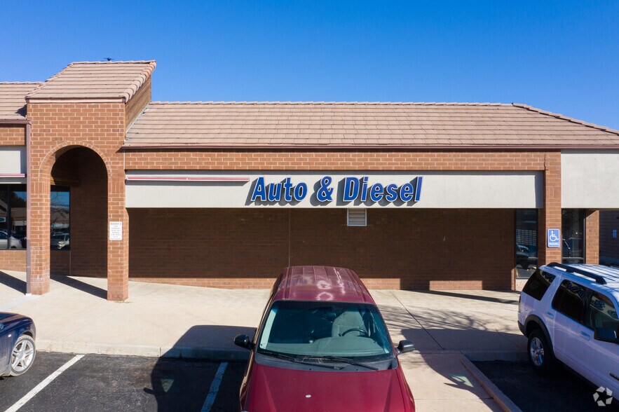 More Photos Of 10841 Crossroads Dr, Parker Storefront For Lease