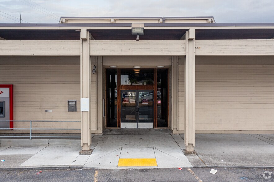 More Photos Of 10120 NE Sandy Blvd, Portland Bank For Sale