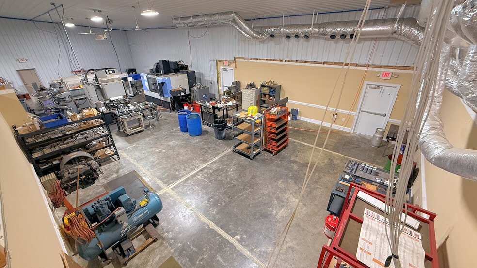 More Photos Of 265 Pitt Rd, Mooresville Warehouse For Sale