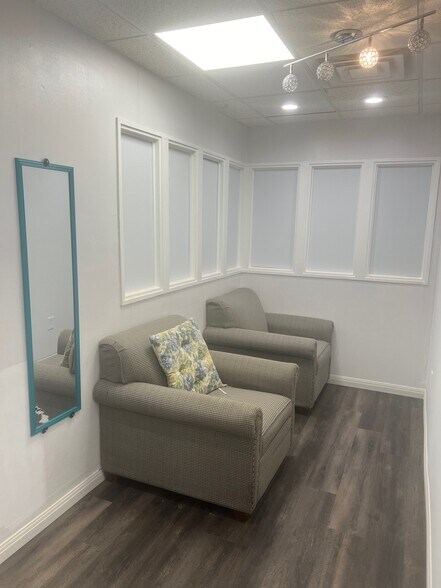 More Photos Of 8355 Walnut Hill Ln, Dallas Medical For Sale