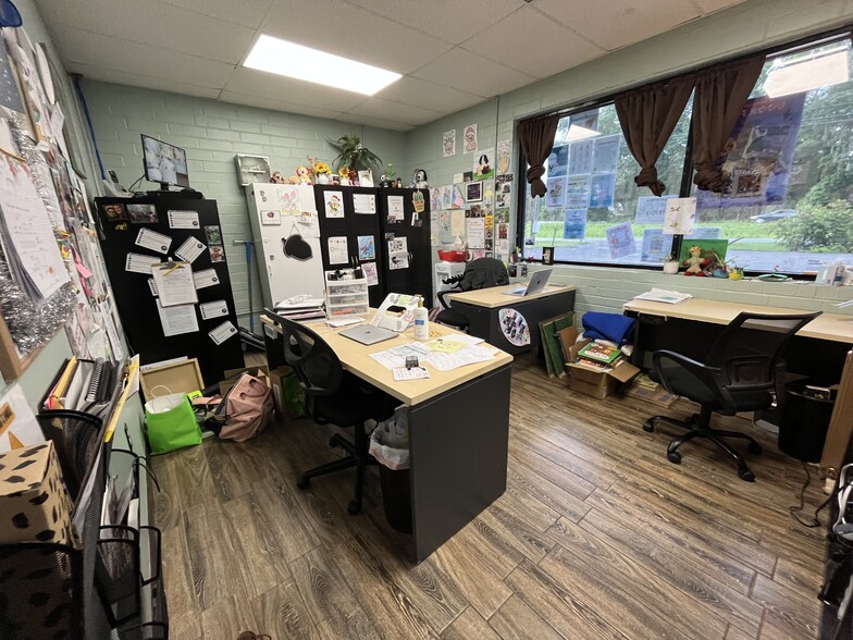 More Photos Of 2707 Idamor Dr, Charleston Daycare Center For Sale