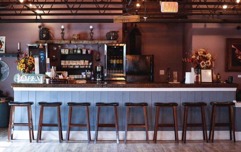 More Photos Of 3001 New St, Oceanside General Retail For Lease