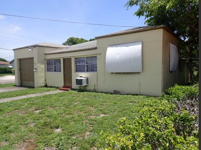 More Photos Of , Hallandale Beach Specialty For Sale