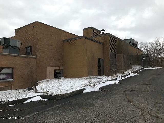 More Photos Of 15198 N Main St, Buchanan Office For Sale