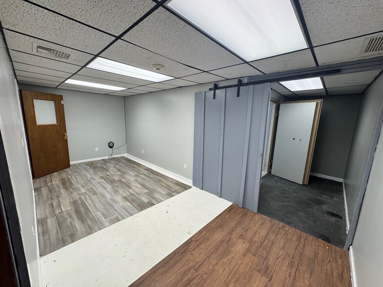 More Photos Of 132 Main St, Southington Bank For Lease