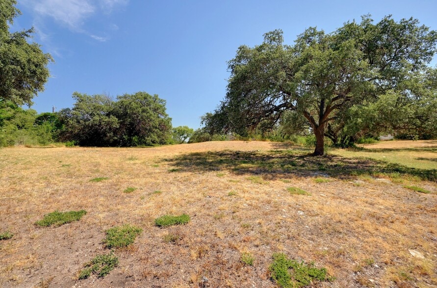 More Photos Of 6123 Ingram Rd, San Antonio Religious Facility For Sale