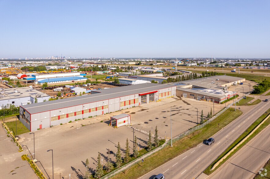 More Photos Of 7720 17 St NW, Edmonton Manufacturing For Lease