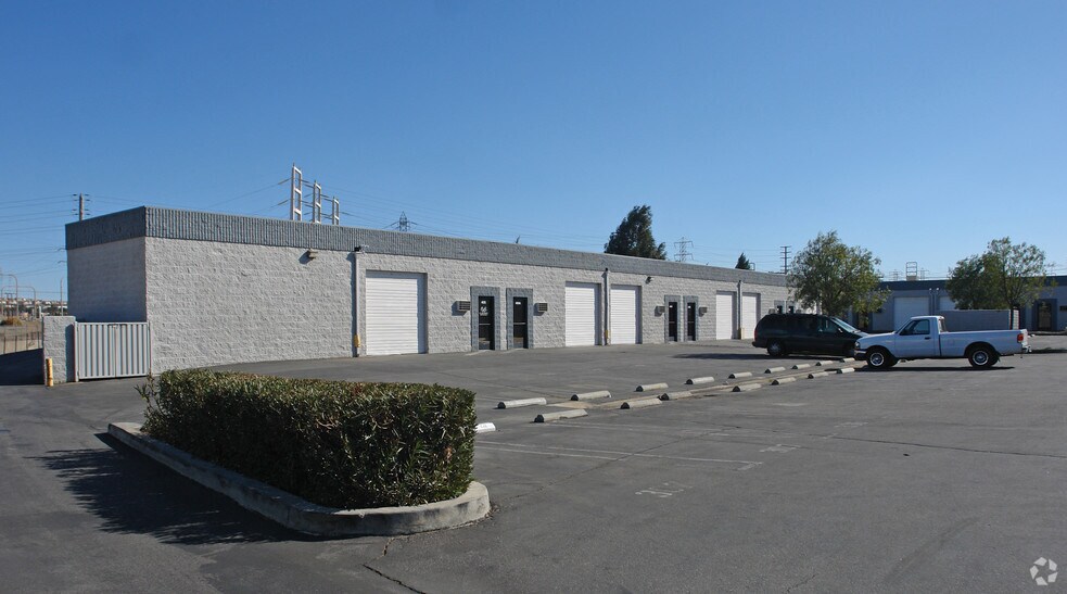 More Photos Of 28170 Avenue Crocker, Valencia Manufacturing For Lease