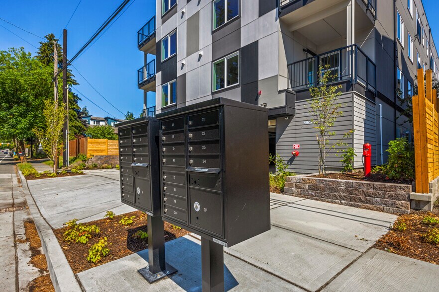 More Photos Of 2152 N 185th St, Shoreline Apartments For Sale
