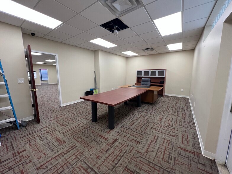 More Photos Of 4230-4236 Merrick Rd, Massapequa Storefront Retail Residential For Lease