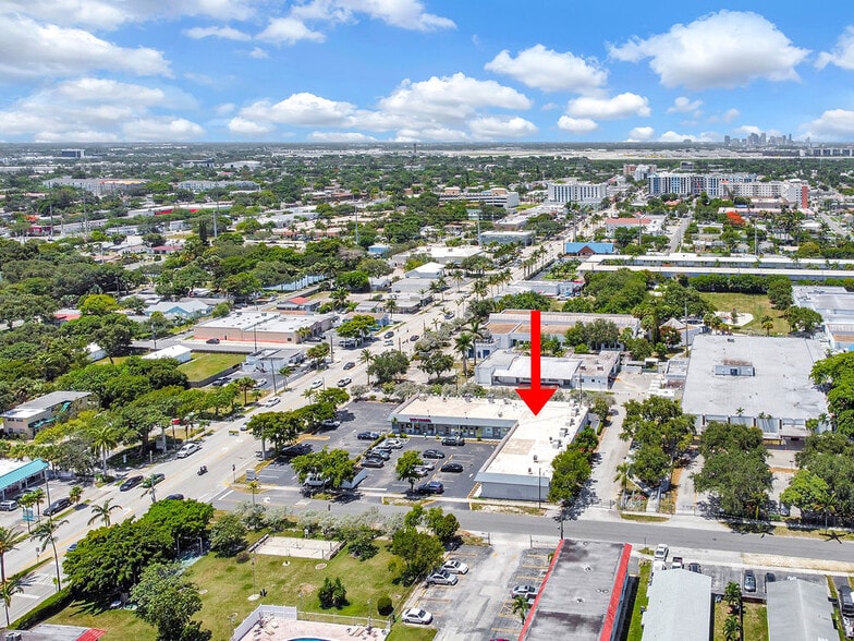 More Photos Of 265 S Federal Hwy, Dania Beach Storefront For Lease