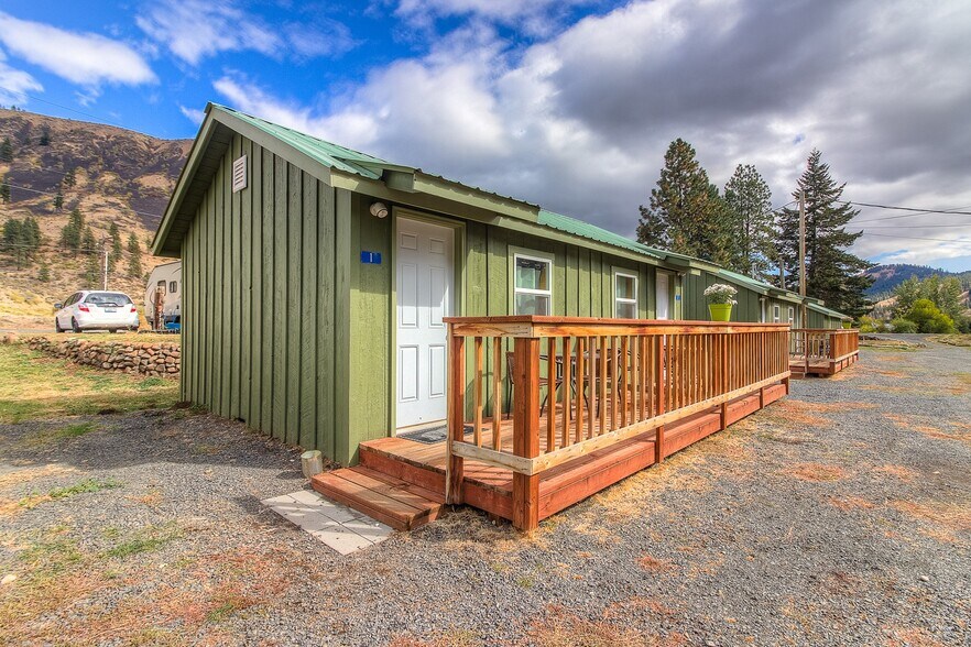 More Photos Of 8590 WA-410, Naches Convenience Store For Sale