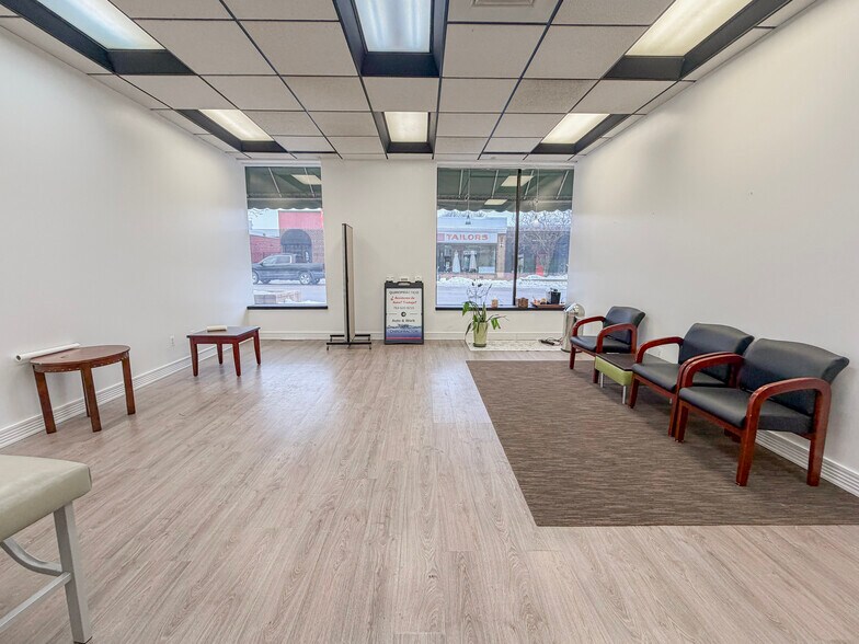 More Photos Of 4180 W Broadway Ave, Robbinsdale Storefront Retail Office For Lease