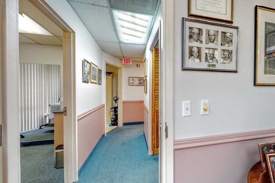 More Photos Of 545 Island Rd, Ramsey Medical For Lease