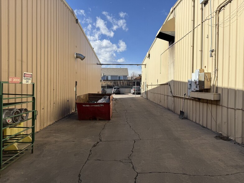 More Photos Of 2050 S Pecos St, Denver Warehouse For Sale