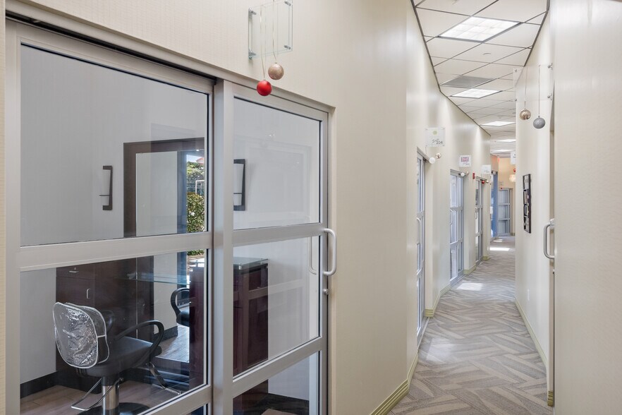 More Photos Of 1805 Ponce de Leon Blvd, Coral Gables Medical For Sale