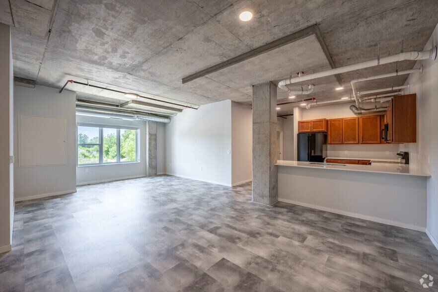 More Photos Of 176 Robert St S, Saint Paul Apartments For Lease