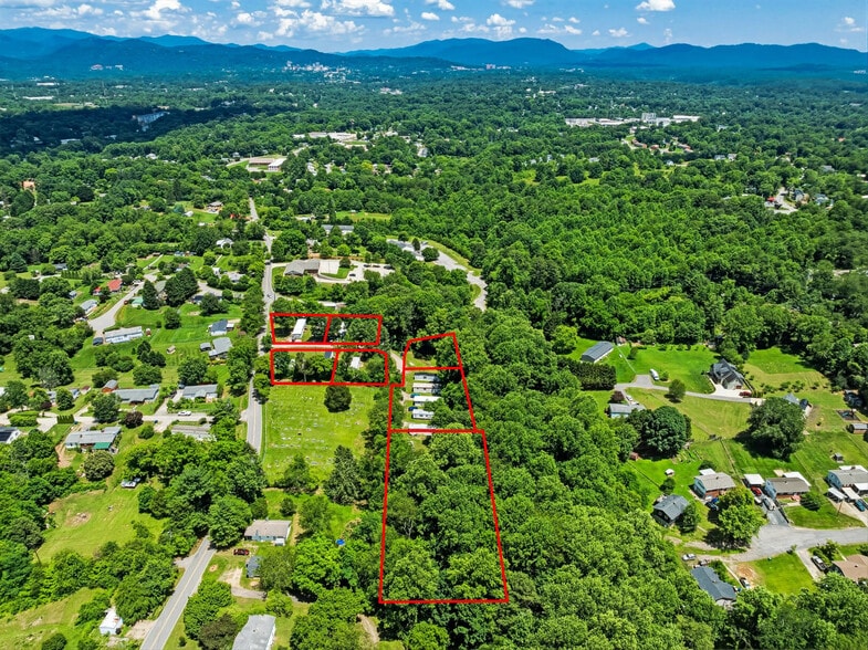 More Photos Of 61 State St, Asheville Manufactured Housing Mobile Home Park For Sale