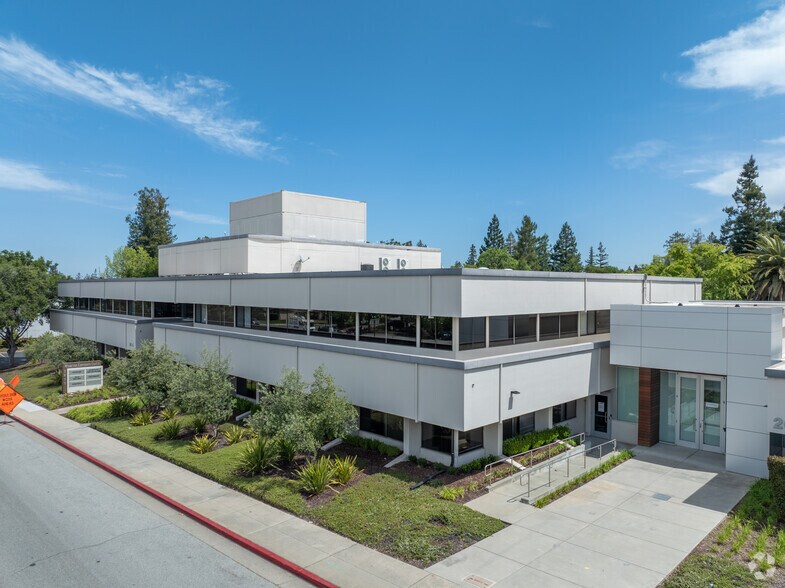 More Photos Of 2055-2075 Woodside Rd, Redwood City Office For Lease
