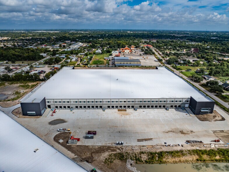 More Photos Of 12010 State Highway 249, Houston Distribution For Sale