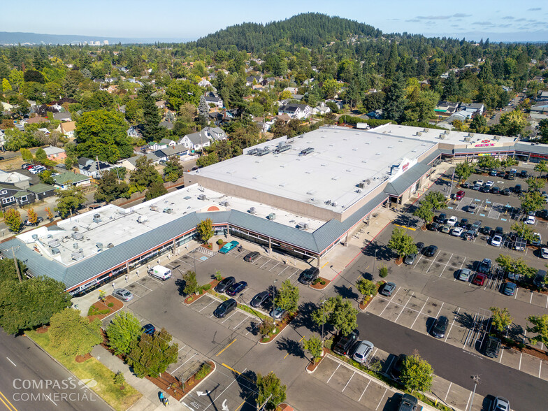 More Photos Of 7901-8001 SE Powell Blvd, Portland Unknown For Lease