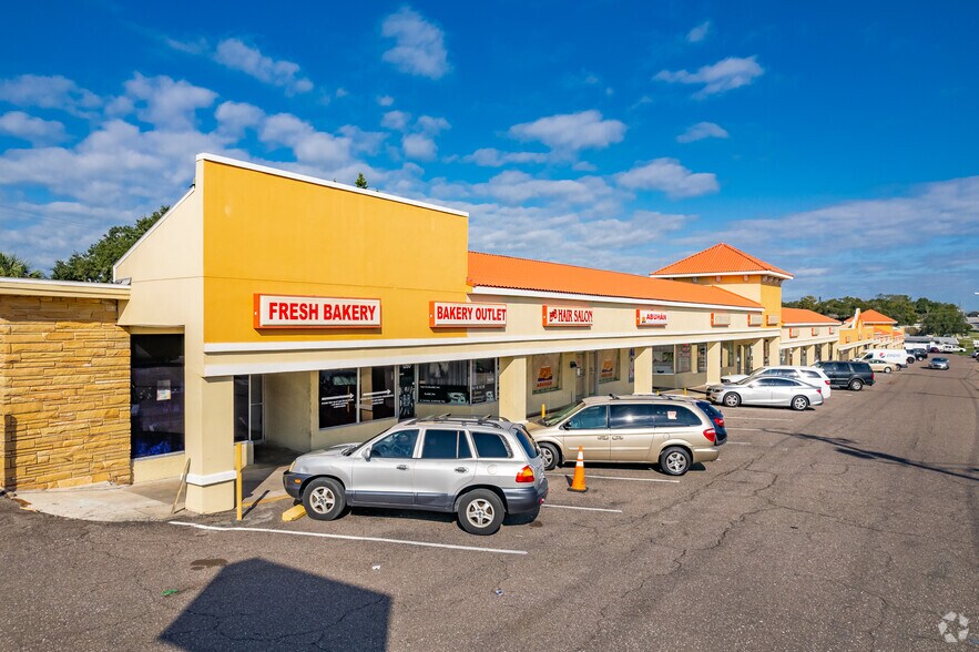 Primary Photo Of 1224-1260 S Highland Ave, Clearwater General Retail For Lease