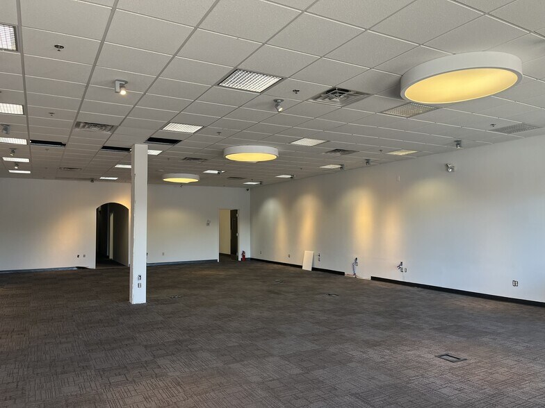 More Photos Of 270 Main St, Harleysville Unknown For Lease