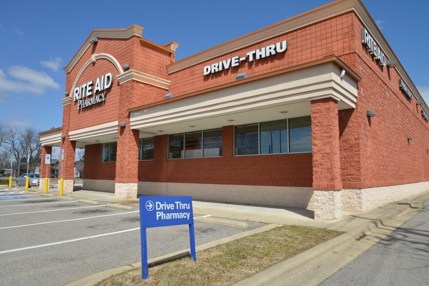 More Photos Of 1013 E Memorial Dr, Ahoskie Drugstore For Lease
