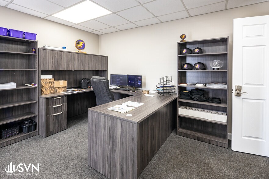 More Photos Of 100 Seventy Six Blvd, Berea Industrial For Lease