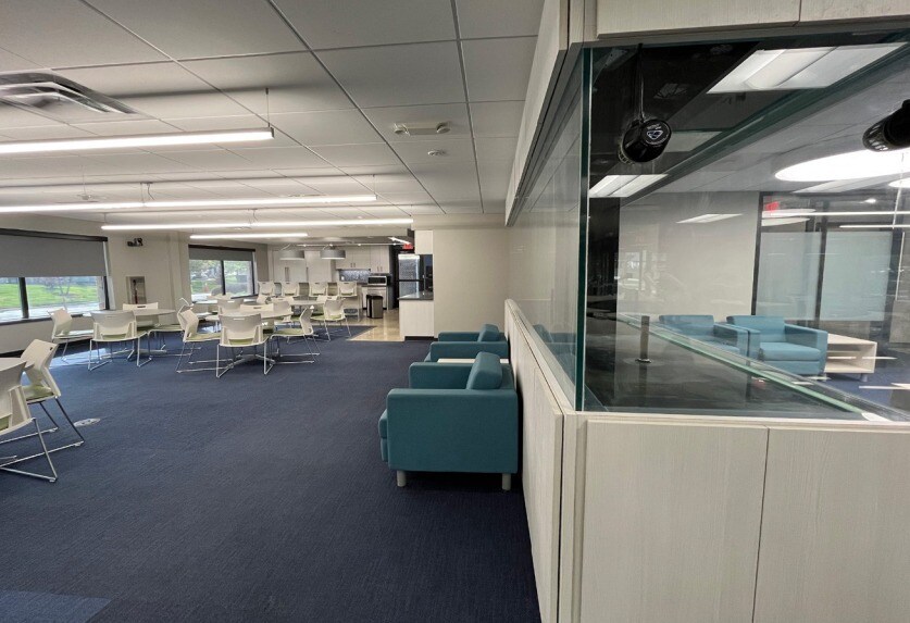 More Photos Of 7255 W 98th Ter, Overland Park Office For Sale