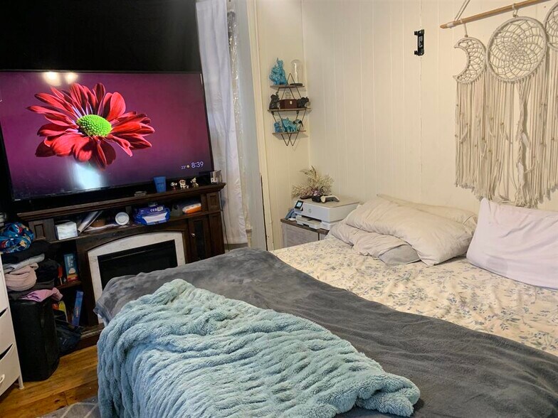 More Photos Of 48 Lafayette St, Rochester Multifamily For Sale