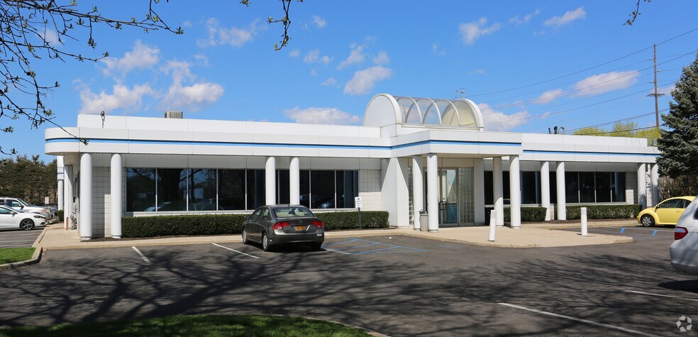 More Photos Of 87 Bethpage Rd, Hicksville Medical For Lease