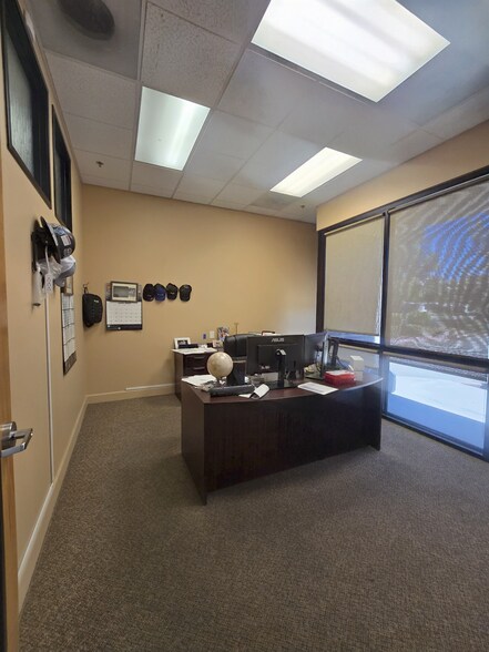 More Photos Of 3906 Kristi Ct, Sacramento Warehouse For Lease