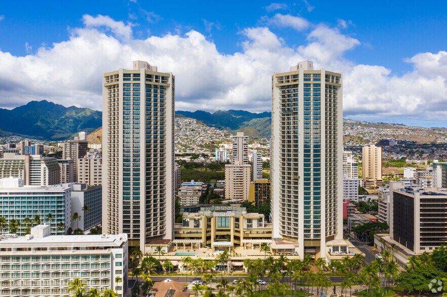 More Photos Of 2424 Kalakaua Ave, Honolulu Hotel For Lease