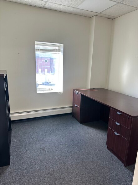 More Photos Of 2811 Old Lee Hwy, Merrifield Service For Lease