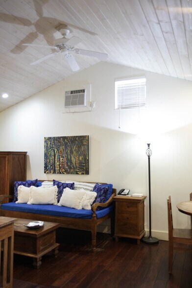 More Photos Of 40 Ae Pl, Paia Apartments For Sale