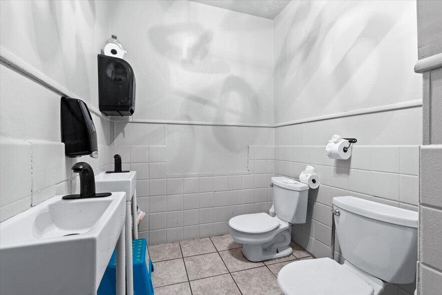 More Photos Of 57 Merritt St SE, Marietta Daycare Center For Sale