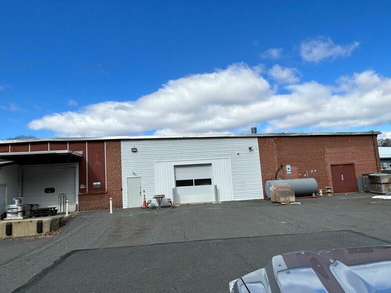 More Photos Of 3 Front Street Plz, Mohnton Warehouse For Sale