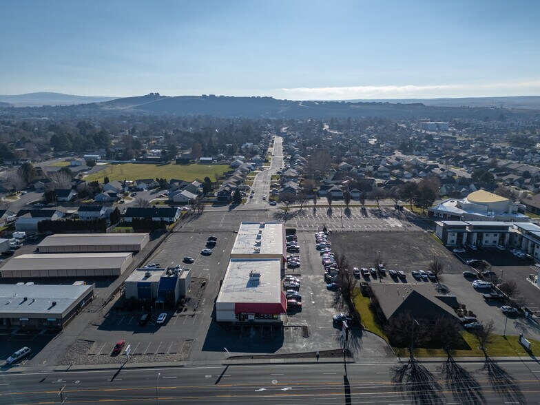 More Photos Of , Kennewick General Retail For Sale