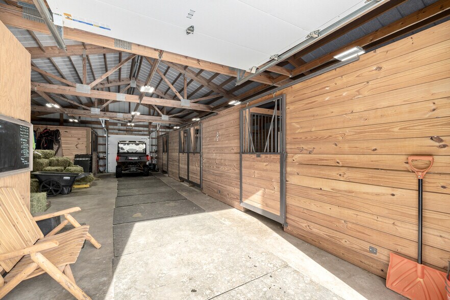 More Photos Of 8537 S Doubleheader Ranch Rd, Morrison Specialty For Sale