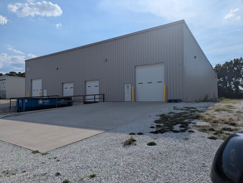 Primary Photo Of 2141 N Bristol Ln, Nixa Warehouse For Sale