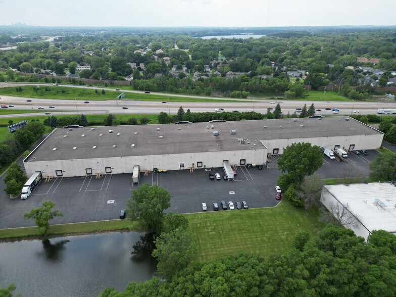 More Photos Of 980 Berwood Ave E, Vadnais Heights Warehouse For Lease