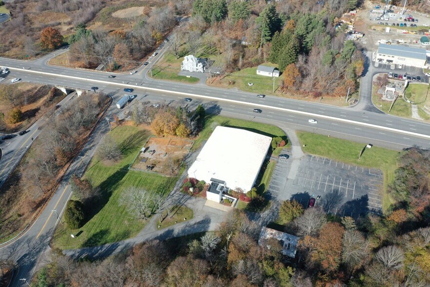 More Photos Of 222 Turnpike Rd, Westborough Office For Sale