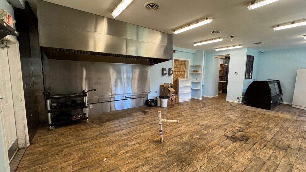 More Photos Of 3001 Moyer Rd, Hellertown Restaurant For Lease