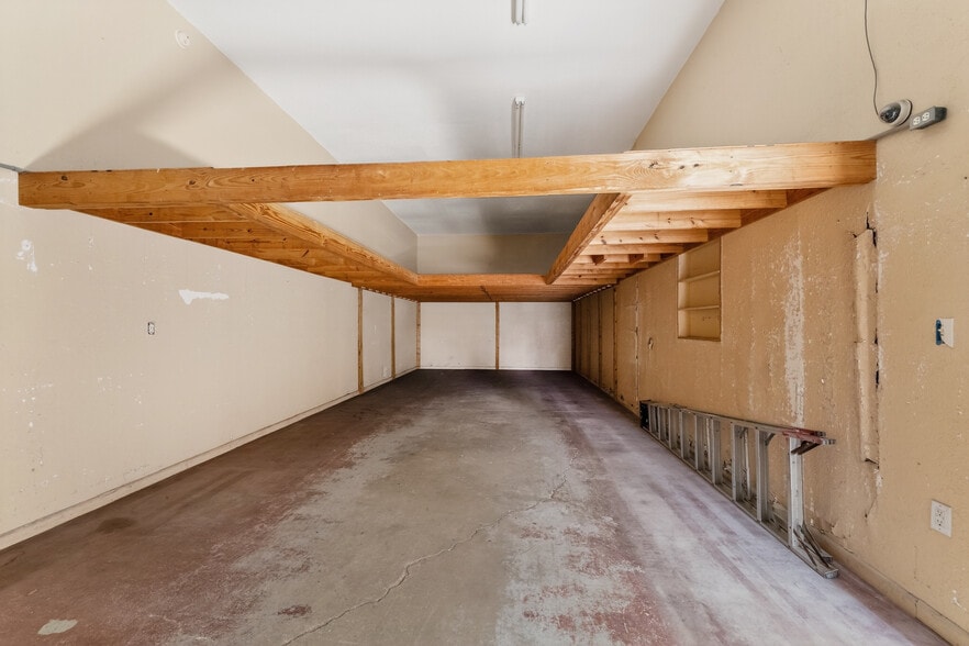 More Photos Of 4159 Electric Way, Port Charlotte Warehouse For Sale