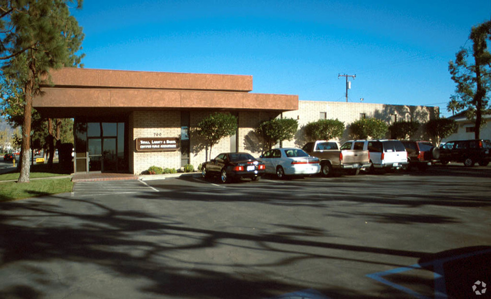 Primary Photo Of 700 N Mountain Ave, Upland Office For Lease