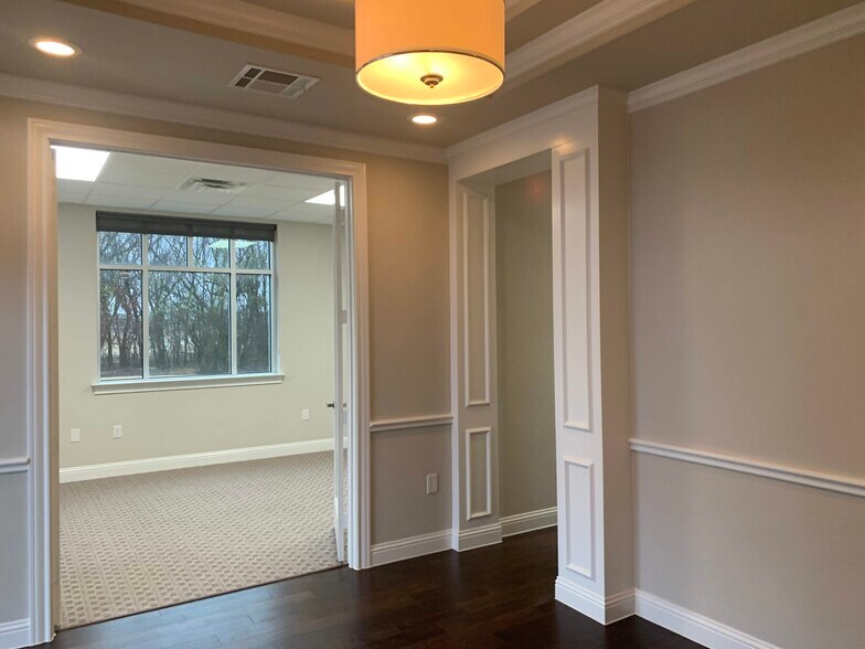 More Photos Of 1402 S Custer Rd, McKinney Medical For Lease