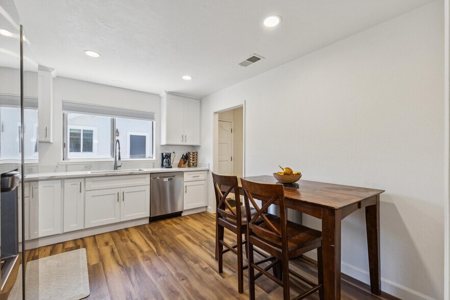 More Photos Of 3851 Vineyard Ave, Pleasanton Apartments For Sale
