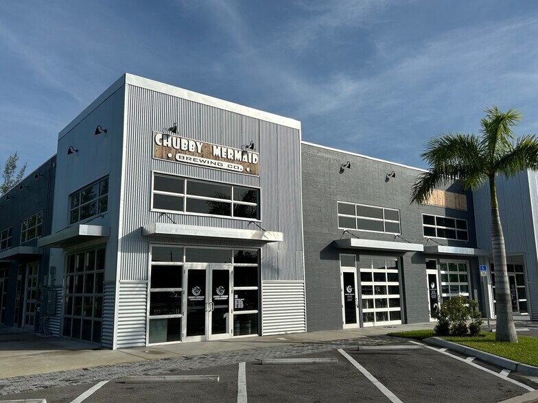More Photos Of 28292 Industrial Rd, Bonita Springs Flex For Lease