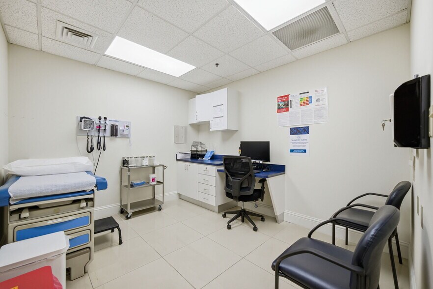 More Photos Of 433 SW 10th St, Ocala Medical For Sale